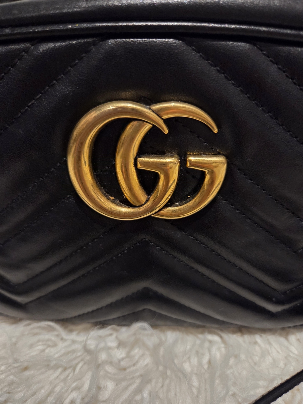 Gucci Marmont  Matelasse Small Shoulder Bag - Picture 2 of 9